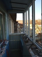 Балкон з виносом. Зварювальні роботи та укріплення козирька. — АлюПластика Балкон з виносом. Зварювальні роботи та укріплення козирька. — АлюПластика